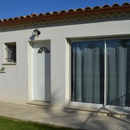 Joli Appartement Au Calme Entre Nimes Et Avignon Meynes Buitenkant foto